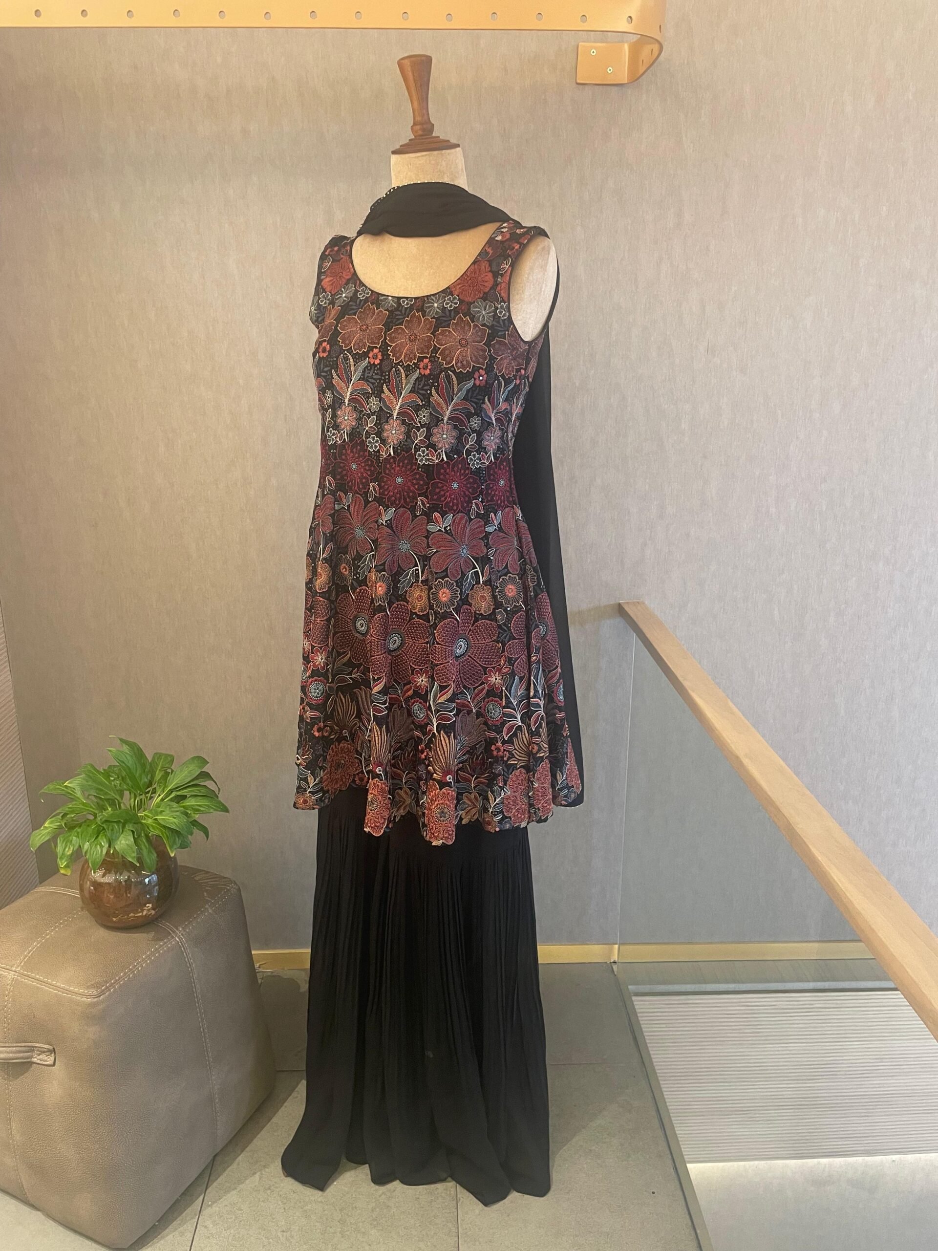 BLACK MULTICOLOR EMBROIDERY AND SEQUINS WORK PALAZZO SALWAR SUIT