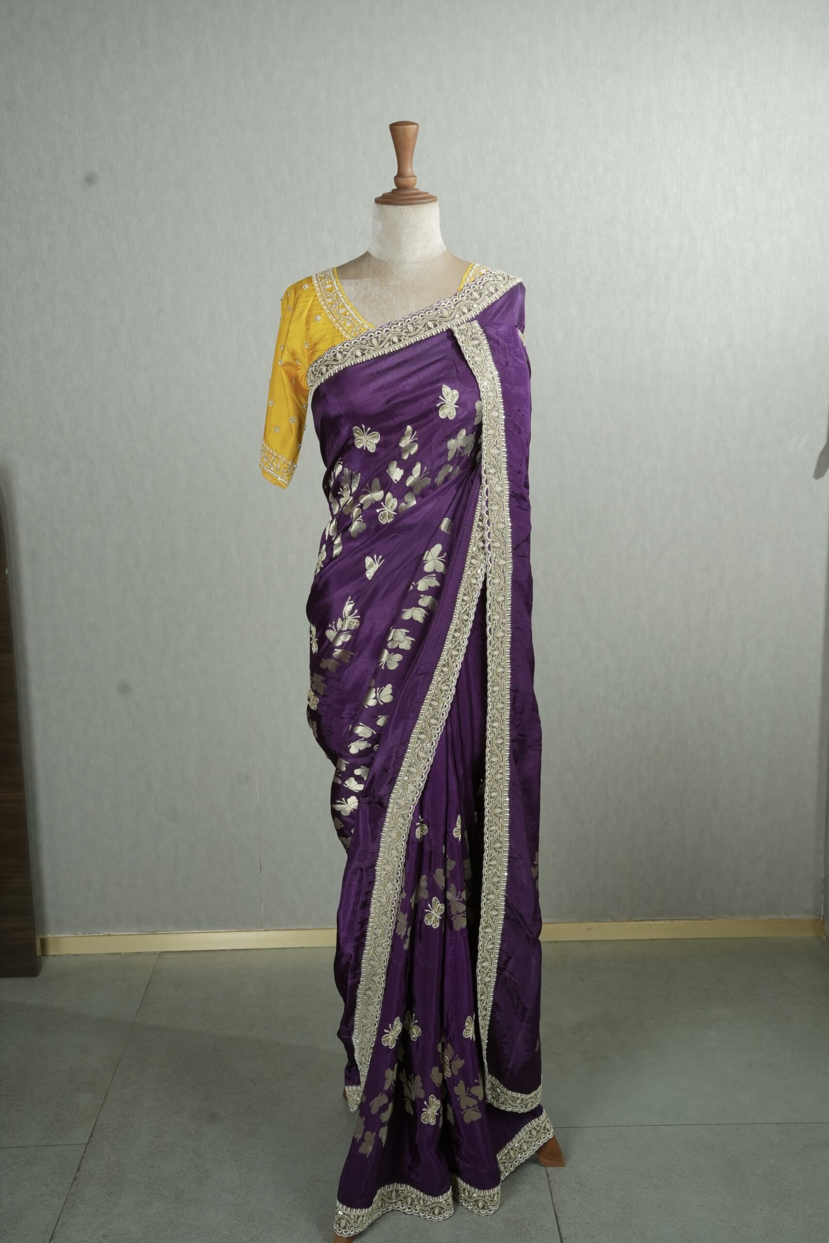 PURE MUNGA BANARSE BUTTERFLY DESIGN SAREE WITH CONTRAST BLOUSE