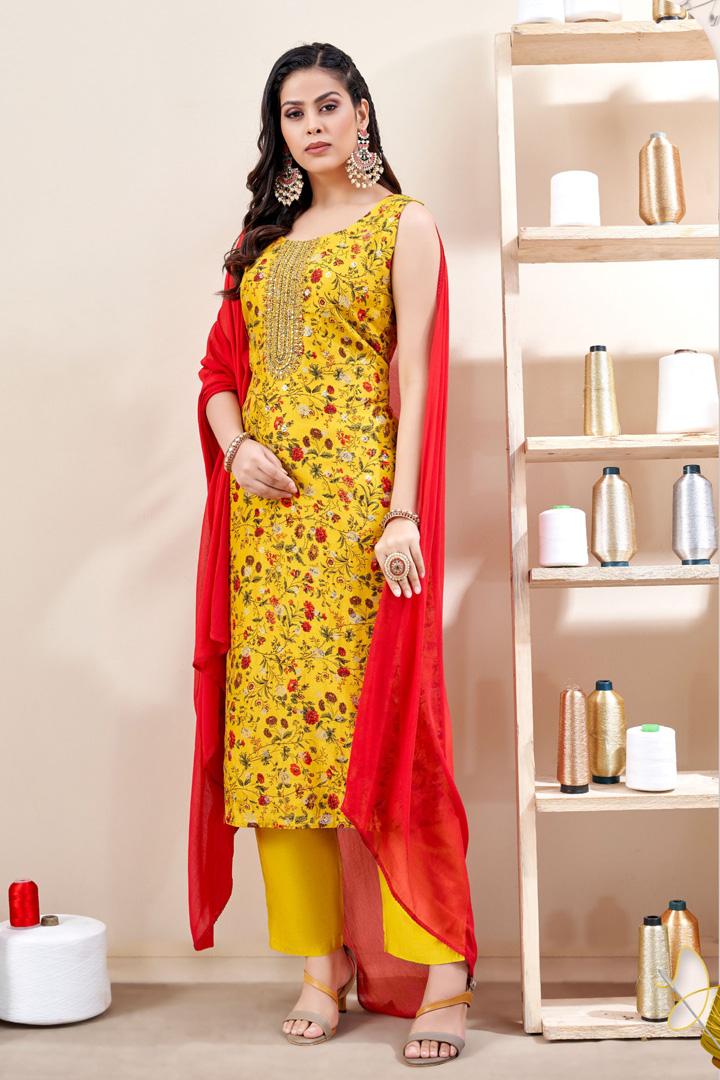 Festive, Party Wear Yellow color Chanderi Silk fabric Salwar Kameez :  1815090